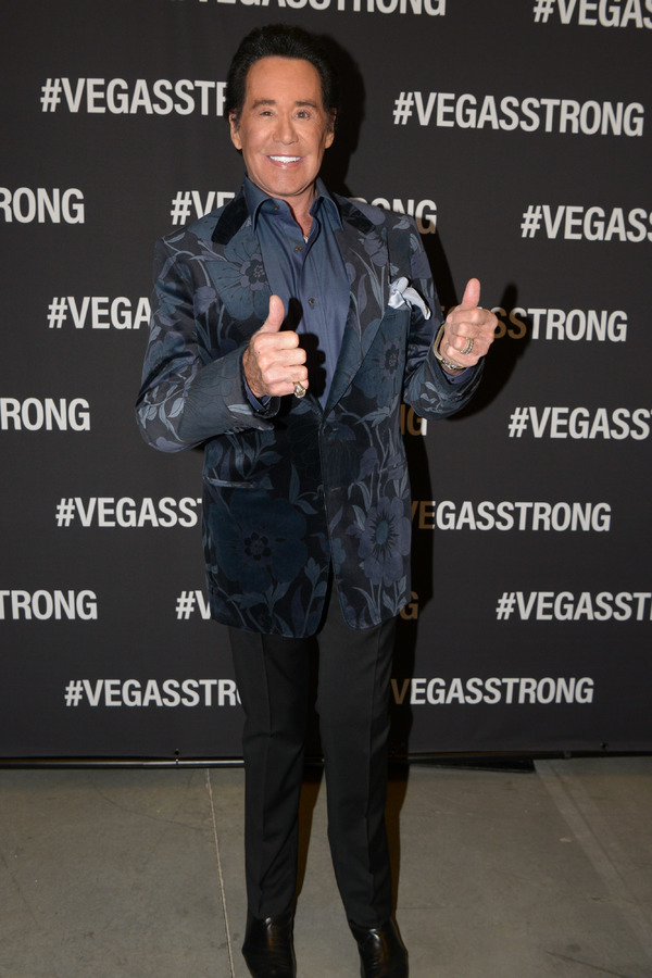 Photo Flash: Star-Studded Vegas Strong Benefit Concert Unites Las Vegas Image