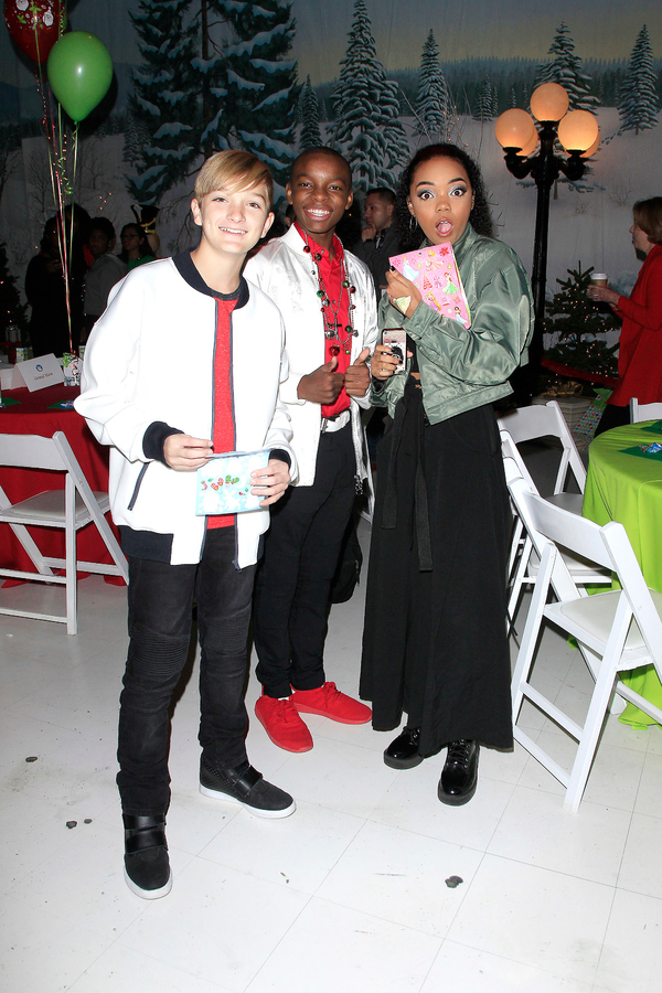 Photo Flash: Fulfillment Fund Throws 45th Annual Holiday Party Image