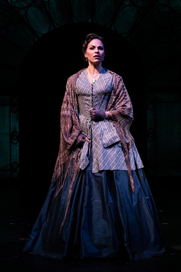 Photo Flash: First Look at Andrew Lloyd Webber's THE WOMAN IN WHITE Image