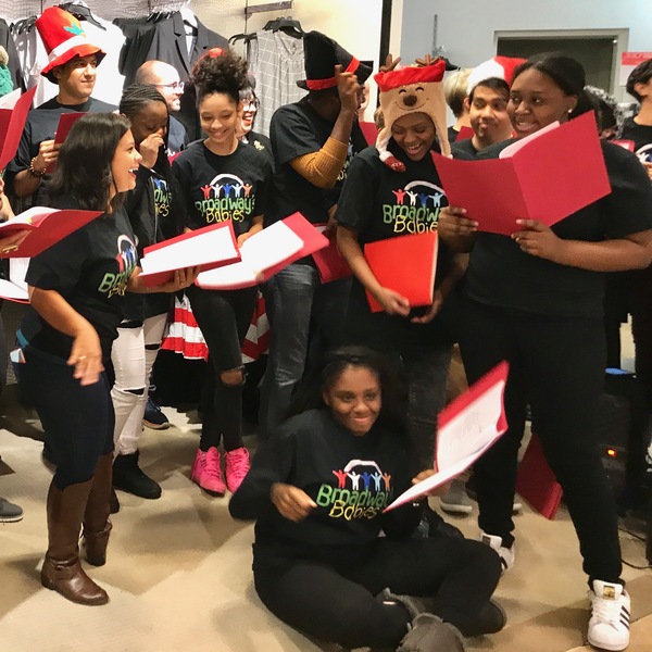 Photo Flash: Stage Couple Jarrod Spector and Kelli Barrett Carol for Broadway's Babies at Macy's Image