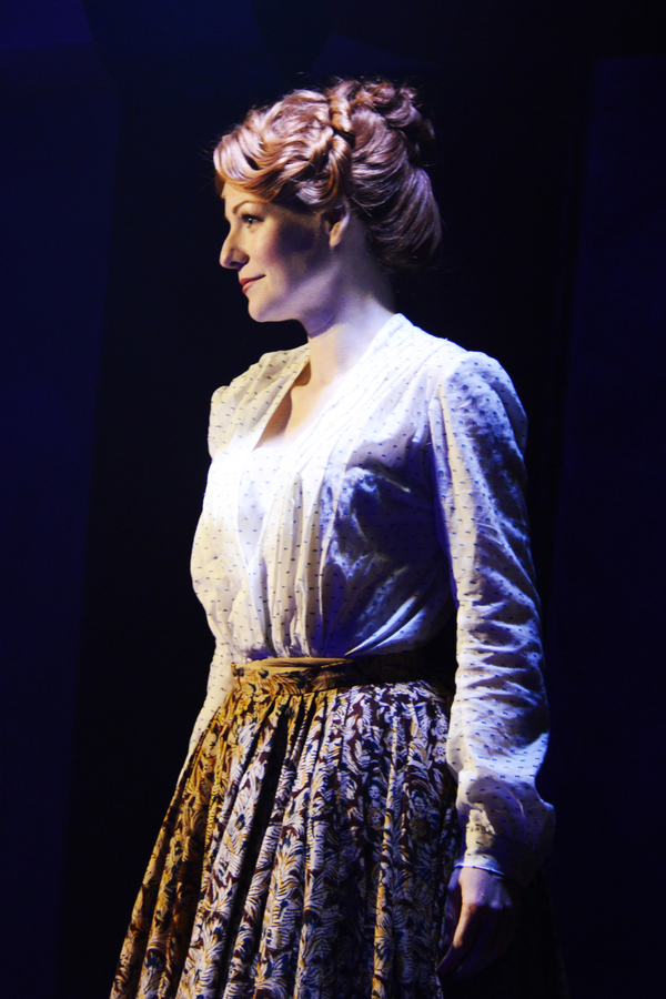 Photo Flash: First Look at BARNUM at Menier Chocolate Factory Image