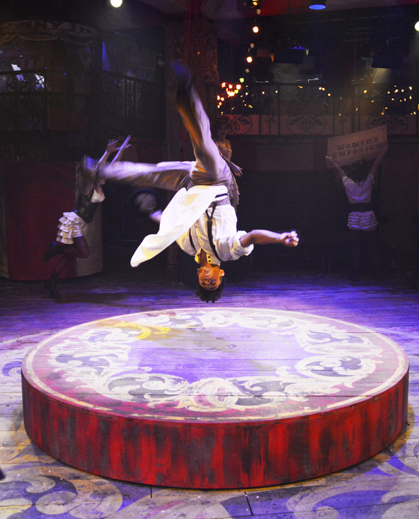 Photo Flash: First Look at BARNUM at Menier Chocolate Factory Image