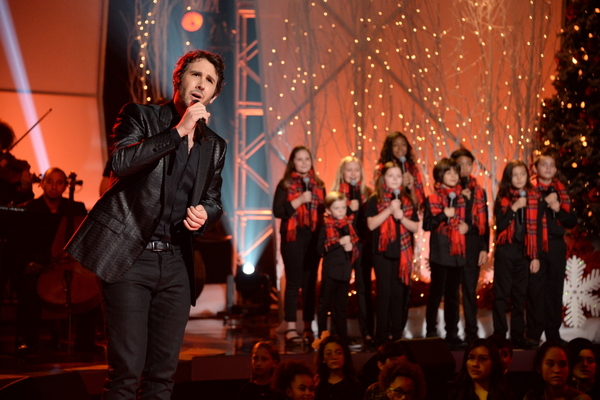 Photo Flash: First Look - Josh Groban Headlines CBS's HOME FOR THE HOLIDAYS Image