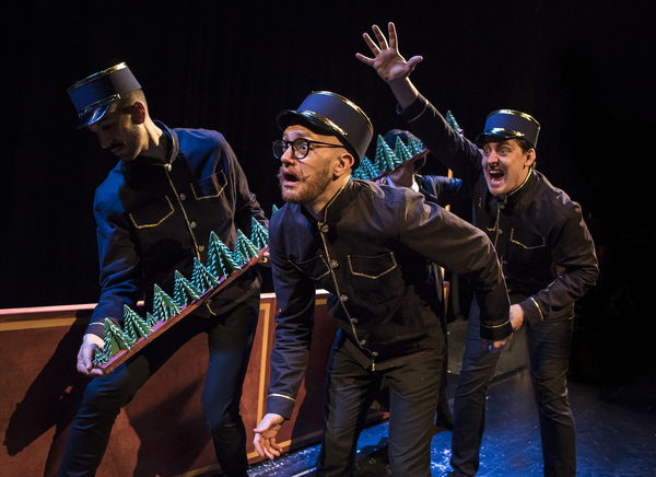 Photo Flash: First Look at CRIMES ON THE CHRISTMAS EXPRESS at Lichfield Garrick Theatre Image