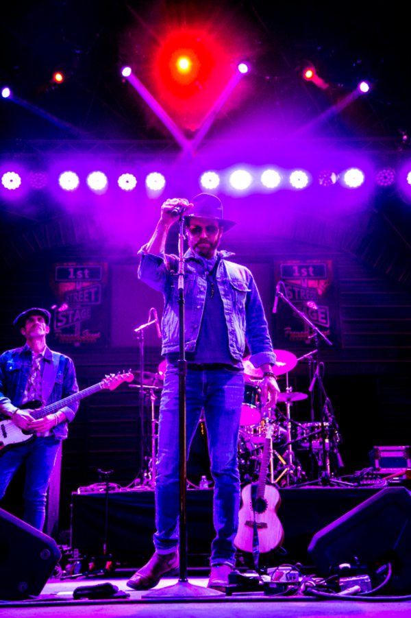 Photo Flash: Country Music Sensations Perform During DOWNTOWN HOEDOWN at Fremont Street Experience 