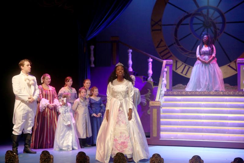 Review: CINDERELLA: AN OUTRAGEOUS FAIRY TALE at Birmingham Children's Theatre is Pure Magic Image