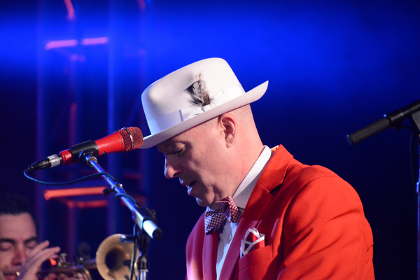 Photo Coverage: THE MAVERICKS Play The Music Hall at Tarrytown Image