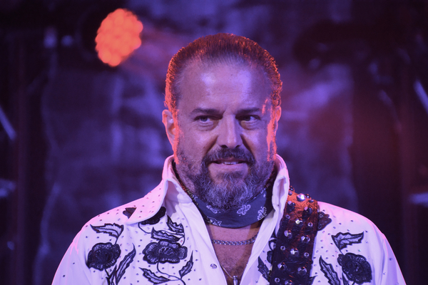 Photo Coverage: THE MAVERICKS Play The Music Hall at Tarrytown Image