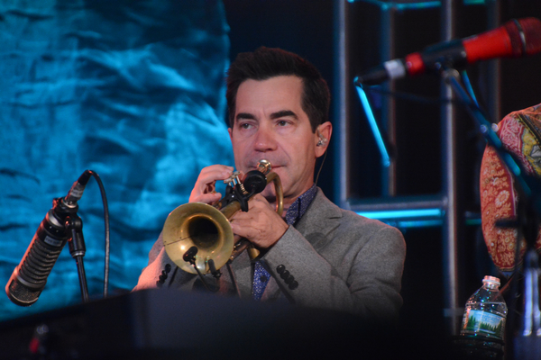 Photo Coverage: THE MAVERICKS Play The Music Hall at Tarrytown Image
