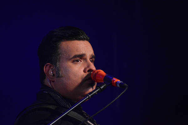 Photo Coverage: THE MAVERICKS Play The Music Hall at Tarrytown Image