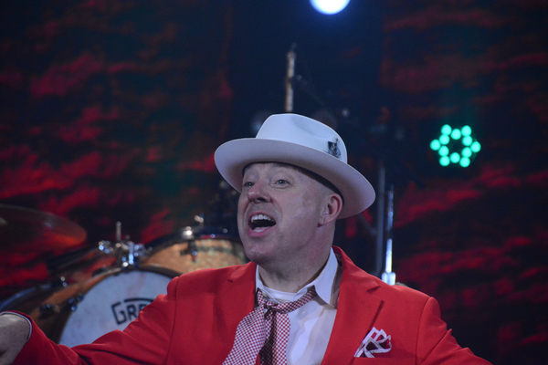 Photo Coverage: THE MAVERICKS Play The Music Hall at Tarrytown Image