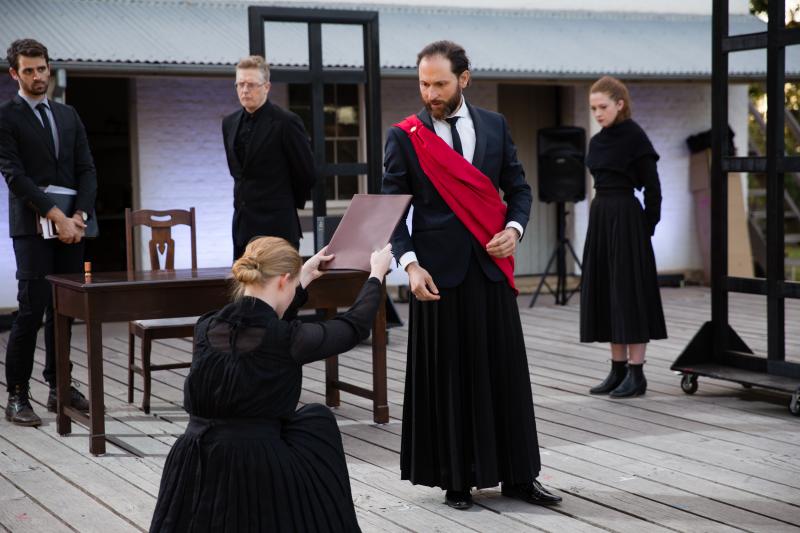 Review: Contemporary Take On Shakespeare's MEASURE FOR MEASURE Misses Its Opportunity To Make A Mark Image