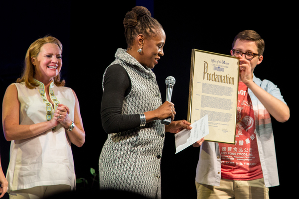 Photo Coverage: DEAR EVAN HANSEN Celebrates the Fans with Lottery Performance Image