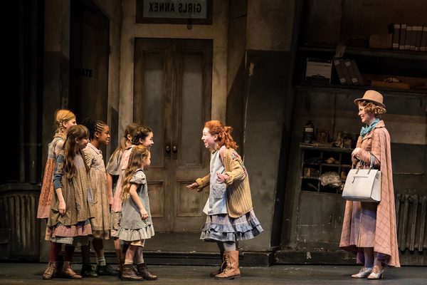 Photo Flash:  Leapin' Lizards! ANNIE Returns to the Ordway for the Holidays 