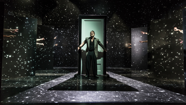 Photo Flash: First Look at THE TWILIGHT ZONE at Almeida Theatre 
