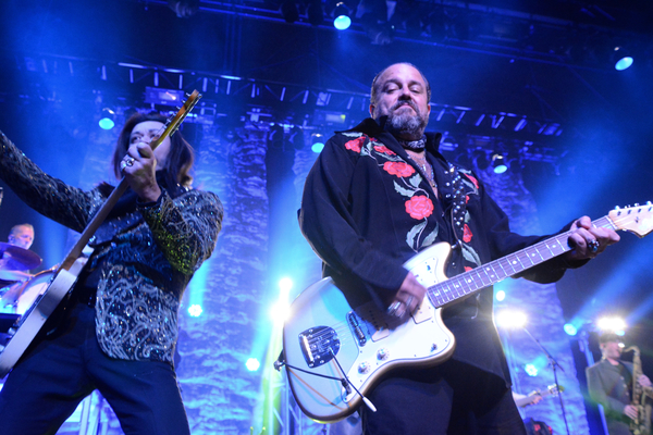 Photo Coverage: The Mavericks Play The Space at Westbury Image