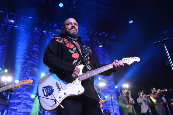 Photo Coverage: The Mavericks Play The Space at Westbury Image