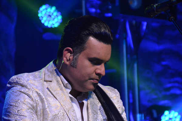 Photo Coverage: The Mavericks Play The Space at Westbury Image