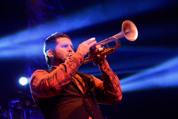 Photo Coverage: The Mavericks Play The Space at Westbury Image