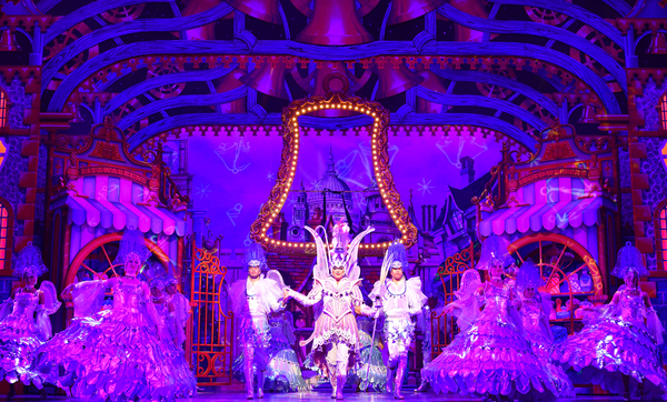 Photo Flash: First Look at Charlie Stemp, Elaine Paige and More in DICK WHITTINGTON at the London Palladium Image