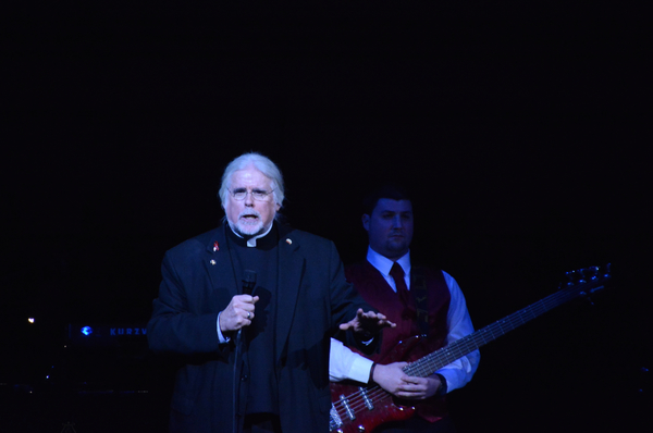 Photo Coverage: Andy Cooney Celebrates Christmas at Carnegie Hall Image