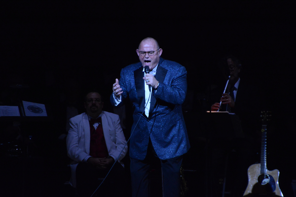Photo Coverage: Andy Cooney Celebrates Christmas at Carnegie Hall Image