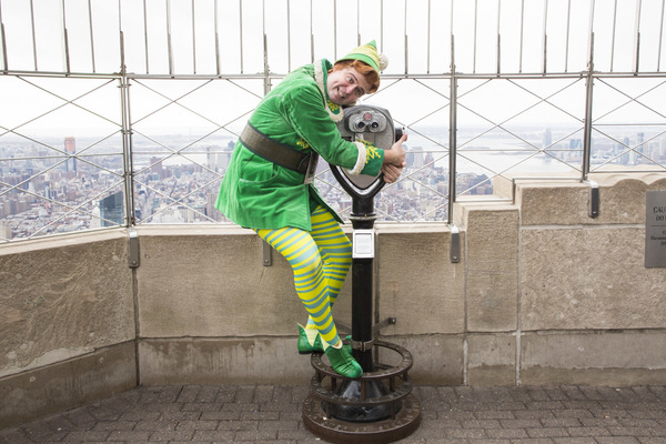 Photo Flash: Cast of ELF THE MUSICAL Visits The Empire State Building Image
