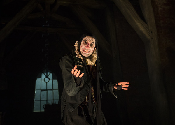 Photo Flash: First Look at THE GRINNING MAN Image