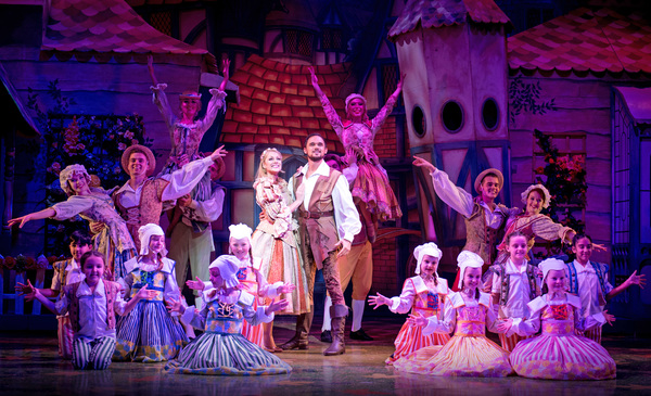 Photo Flash: Production Photos and Trailer Released for JACK AND THE BEANSTALK at Wolverhampton Grand Image