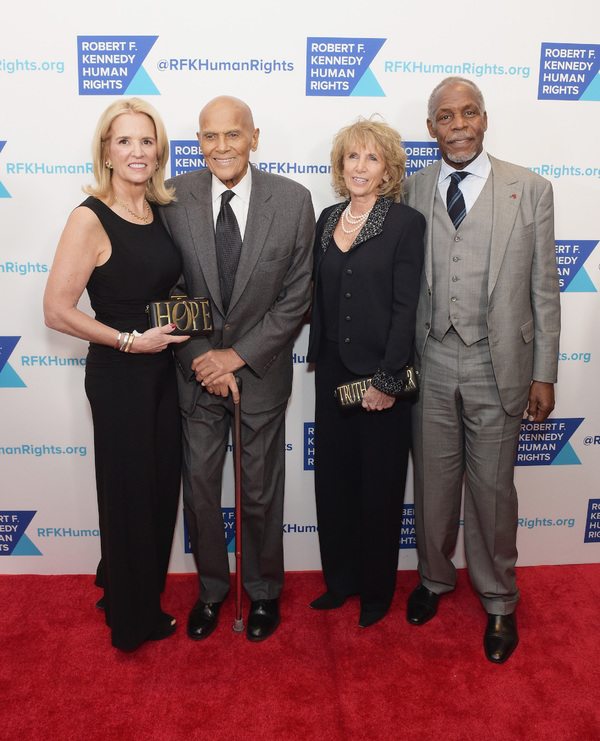Photo Flash: Alec Baldwin, Usher & More Attend Ripple of Hope Awards Image