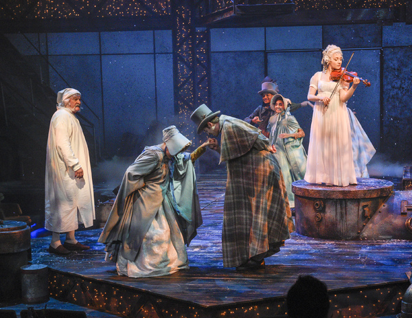 Photo Flash: Brad Leland Leads A CHRISTMAS CAROL at Dallas Theater Center Image