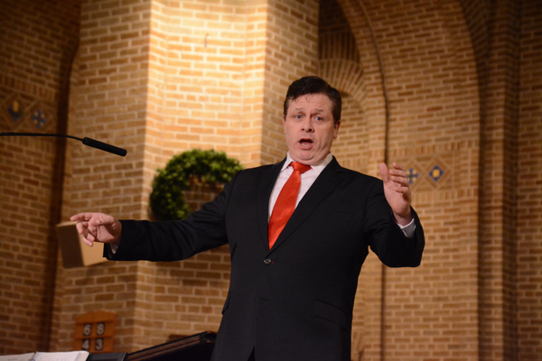 Photo Coverage: Anthony Kearns Performs at The 31st Annual St. Patrick Church Christmas Concert Image