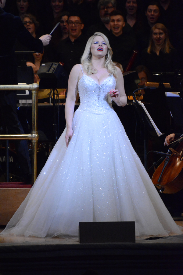 Photo Coverage: Megan Hilty Reunites with the New York Pops for THE MOST WONDERFUL TIME OF THE YEAR Image