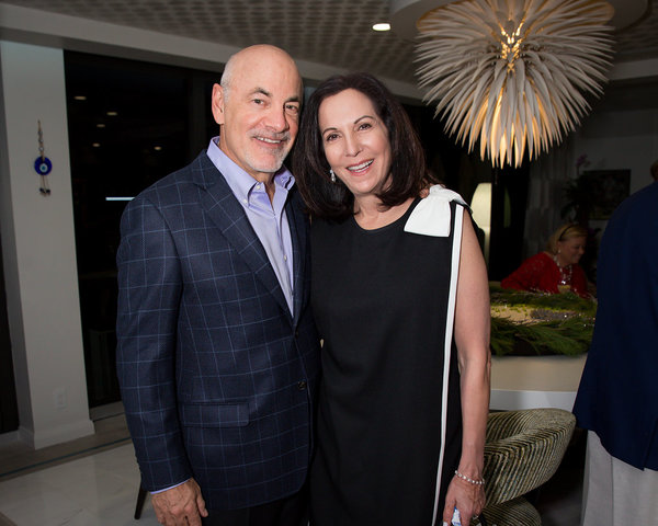 Photo Flash: Palm Beach Opera Celebrates Upcoming Gala with Kickoff Reception at Private Palm Beach Home Image