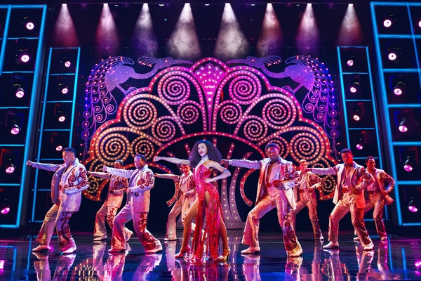 Photo Flash: DREAMGIRLS Celebrates New Cast and Two Years in West End Image