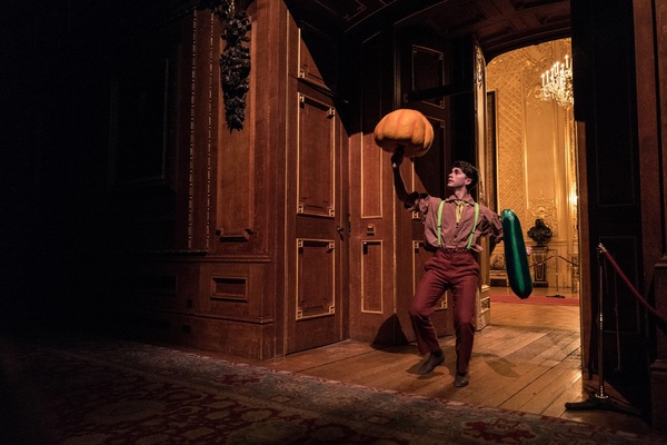 Photo Flash: First Look at A CHRISTMAS CAROL at Windsor Castle Image