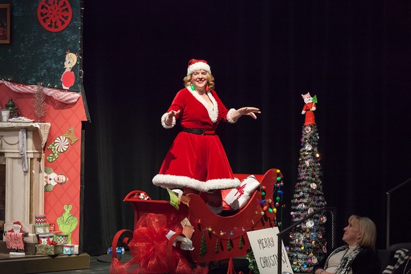 Photo Flash: Cinci Shakes Brings Back EVERY CHRISTMAS STORY EVER TOLD (AND THEN SOME) Image