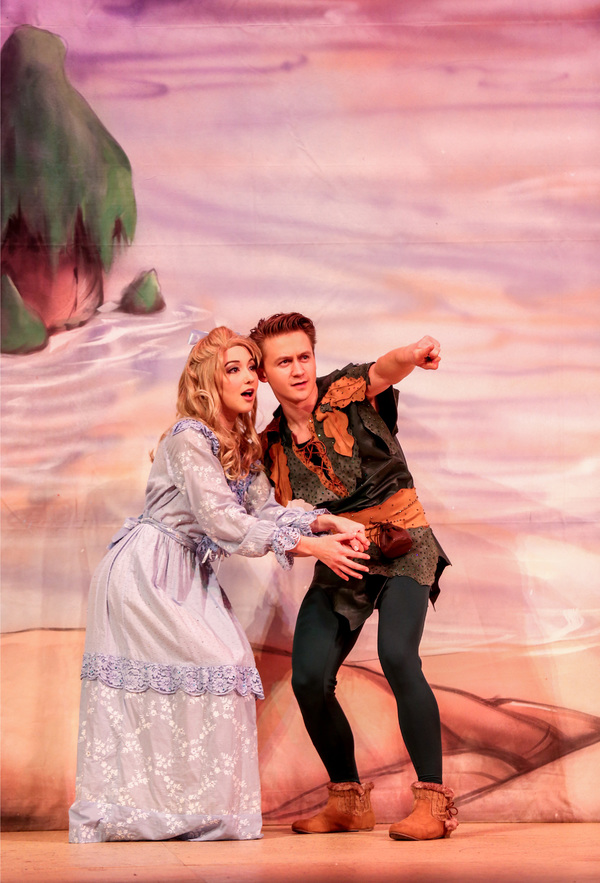 Photo Flash: Peter Pan, Wendy, Captain Hook, Tinker Bell, Smee And Tiger Lily Arrive In San Diego! 