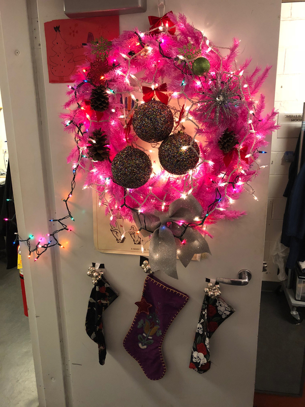 Photo Flash: BEAUTIFUL Holds a Holly Jolly Dressing Room Decorating Contest Image