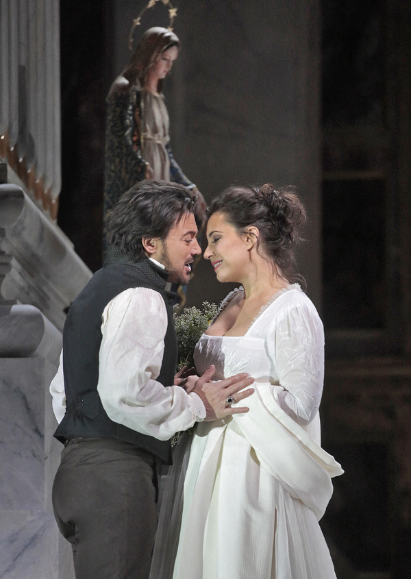 Photo Flash: TOSCA Lives for Her Art at the Met Image