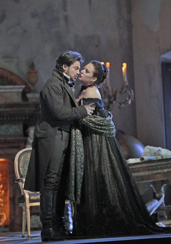 Photo Flash: TOSCA Lives for Her Art at the Met Image