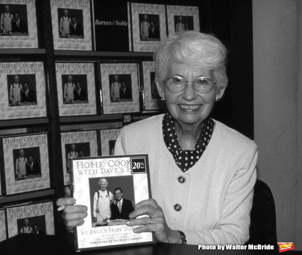 Photo Coverage: A Final Farewell to Those We've Lost in 2017 Image