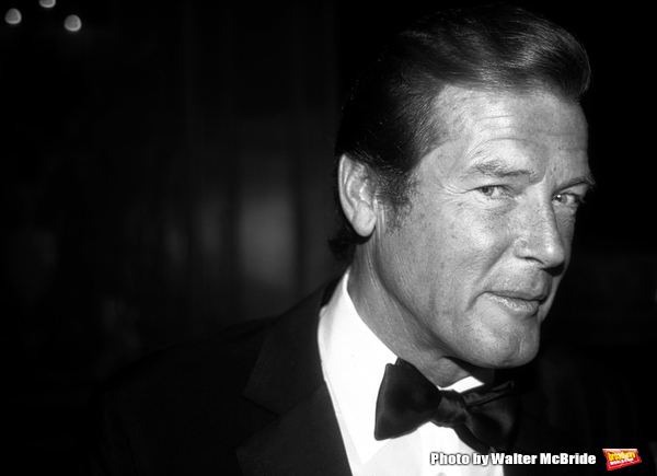 Roger Moore attending Friars Club Roast at the waldorf Astoria Hotel, New York City o Photo
