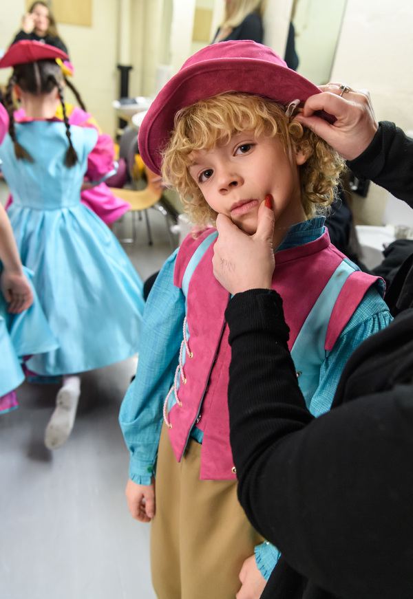 Photo Flash: Birmingham Hippodrome Releases Enchanting New Images From Behind the Scenes Of CINDERELLA Image
