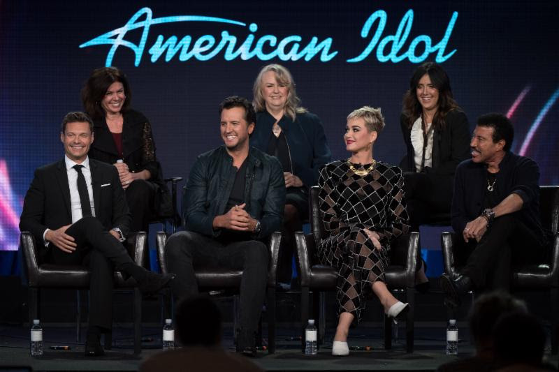 PHOTO: Ryan Seacrest & AMERICAN IDOL Judges Visit 2018 Winter Press Tour Image