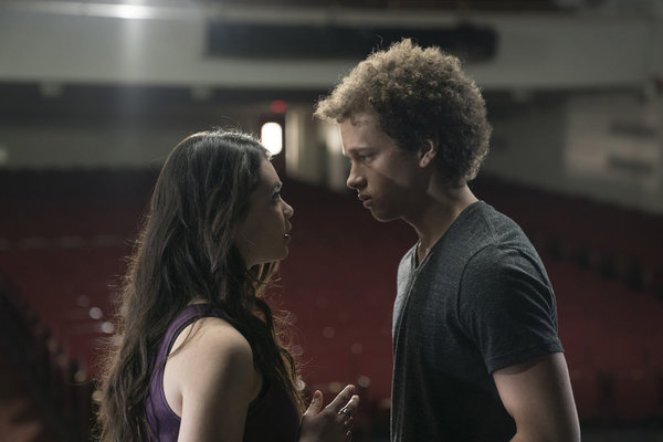 Photo Flash: First Look - Series Premiere of Theater-Themed NBC Drama RISE 