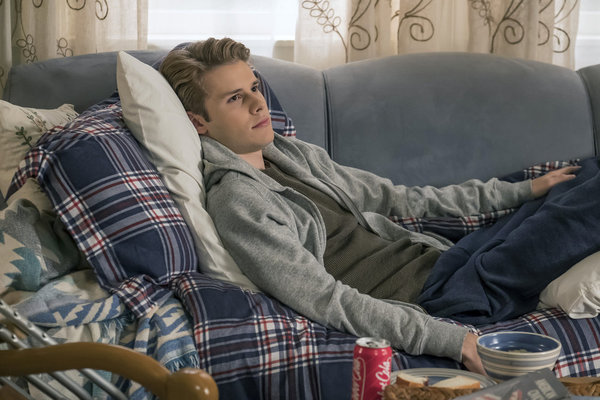 Photo Flash: First Look - 'Clooney' Episode of NBC's THIS IS US Image