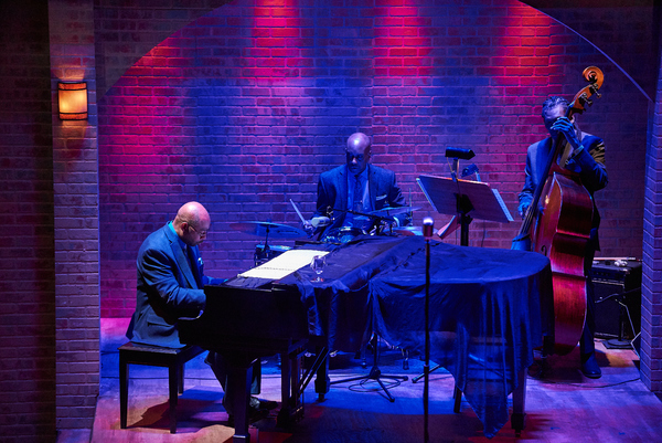 Photo Flash: Theatrical Outfit presents LADY DAY AT EMERSON'S  BAR AND GRILL Image