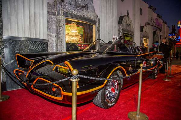 Photo Flash: Original Cast of BATMAN '66 Attends Opening of Retrospective Exhibit 