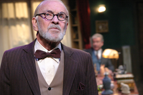 Photo Flash: Appointment Reminder: FREUD'S LAST SESSION Opens Tomorrow Image